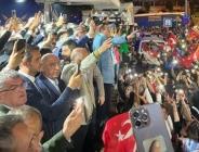Amasya’da, Cumhurbaşkanlığı Seçimi ikinci oylamasını Recep Tayyip Erdoğan’ın önde bitirmesinin ardından Cumhur İttifakı seçmenleri kutlama yaptı.